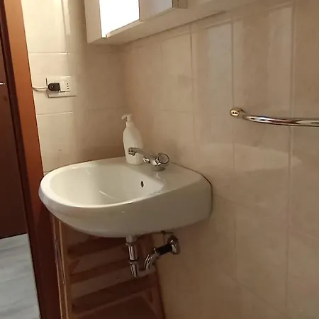 Domus Cassinis Metro And Trains At Your Doorstep * מילאנו