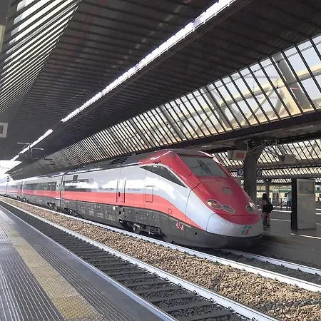 דירה Domus Cassinis Metro And Trains At Your Doorstep מילאנו